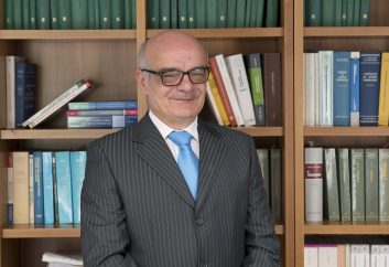 chisiamo_arrow_consulenza